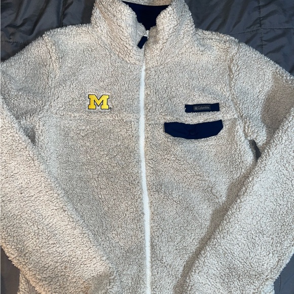Michigan Wolverines Women’s Columbia Cream Sherpa Jacket - Picture 1 of 4
